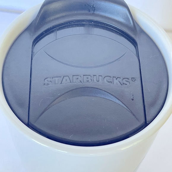 Starbucks Travel Mug Glossy White EUC 11oz - Picture 3 of 13